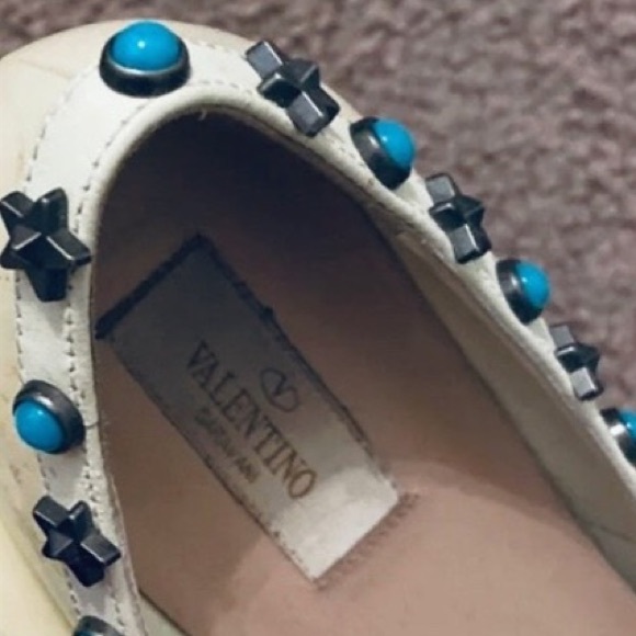 Valentino Rockstud Ivory Starstud Rolling Flats - Picture 2 of 2